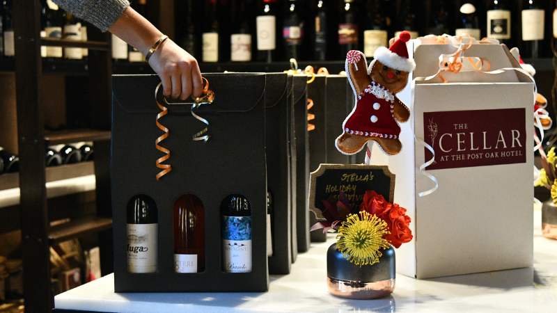 HOLIDAY CHALET AT STELLA’S WINE BAR 