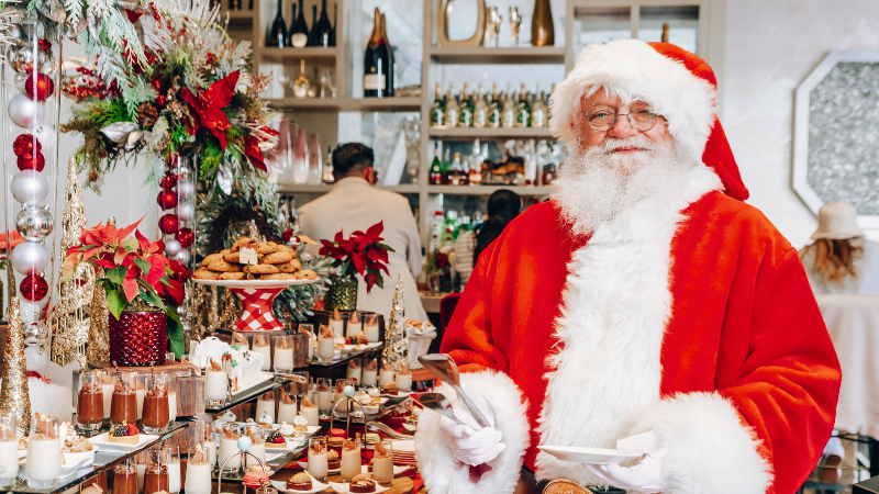 BRUNCH WITH SANTA